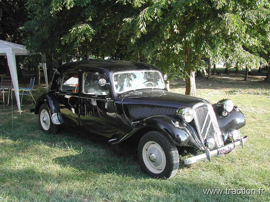 2014_Madine (7).JPG - 29ème Retro Meus'Auto au Lac de Madine, Citroen Traction 11B